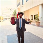 Docente con esperienza pluriennale nel campo delle materie umanistiche per la disciplina di Italiano.